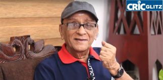 Actor Vennira Aadai Moorthy