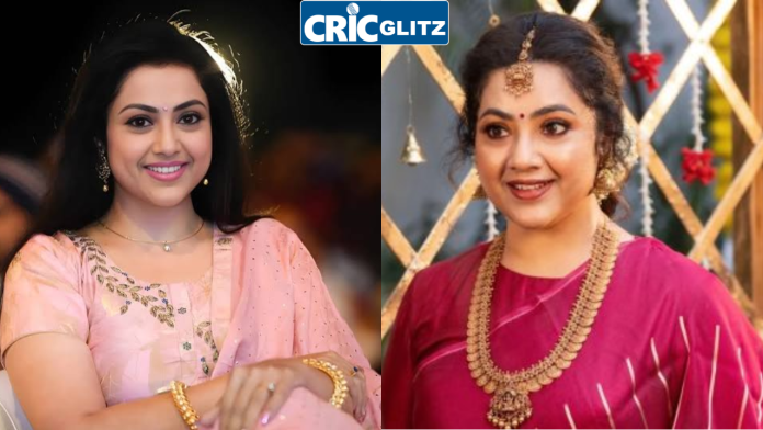 Actress Meena